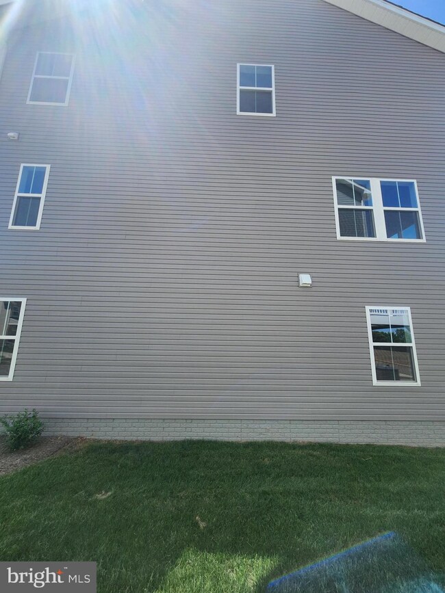 129 Swan Field Ave, Ranson, WV - photo 6