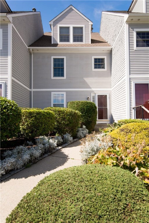 1104 Fairway Drive Middletown, RI