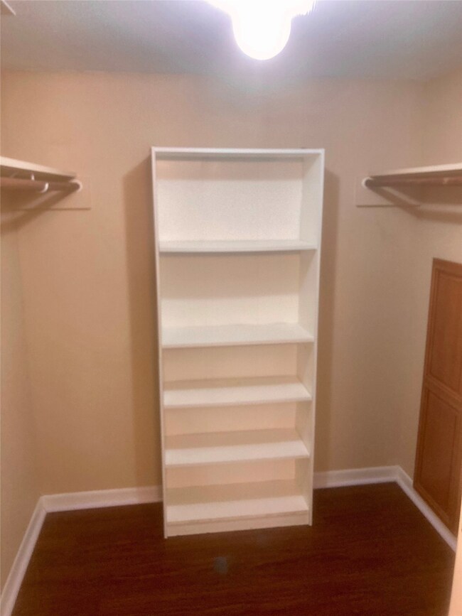 6924 Lasker Dr, Galveston, TX 77551 - photo 7