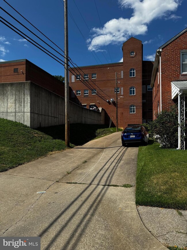 3234 Dorithan Rd, Baltimore, MD 21215 - photo 6