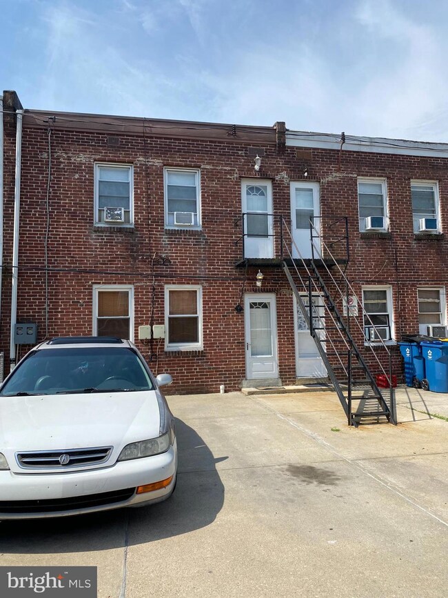 2113 Seneca Rd, Wilmington, DE 19805 - photo 2