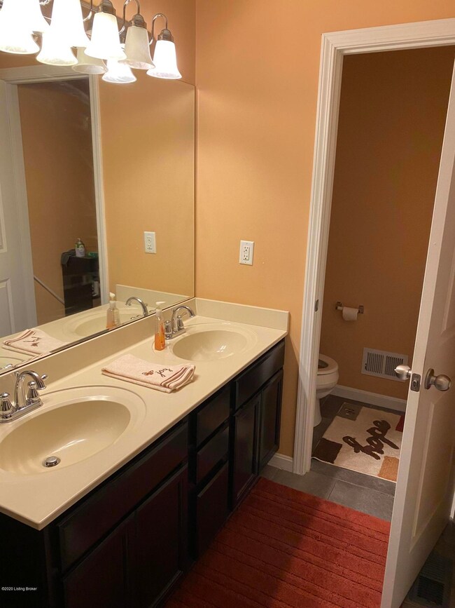 9715 Evanwood Ct, Louisville, KY 40228 - photo 6