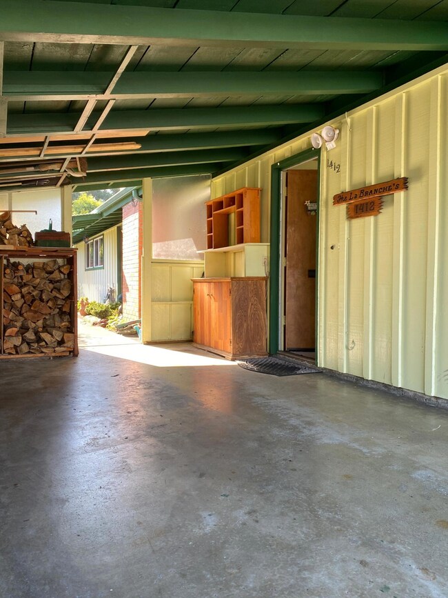 Carport/Entrance