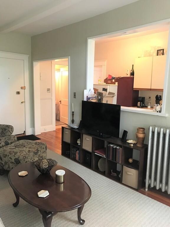 147 Winthrop Rd unit 8, Brookline, MA 02445 - photo 2