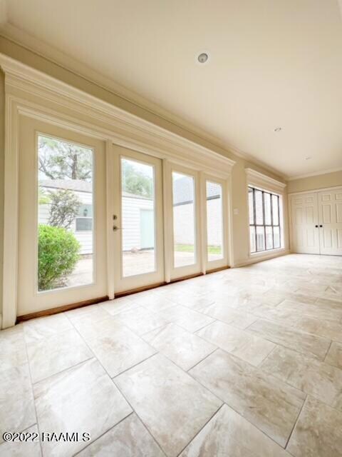courtyard access