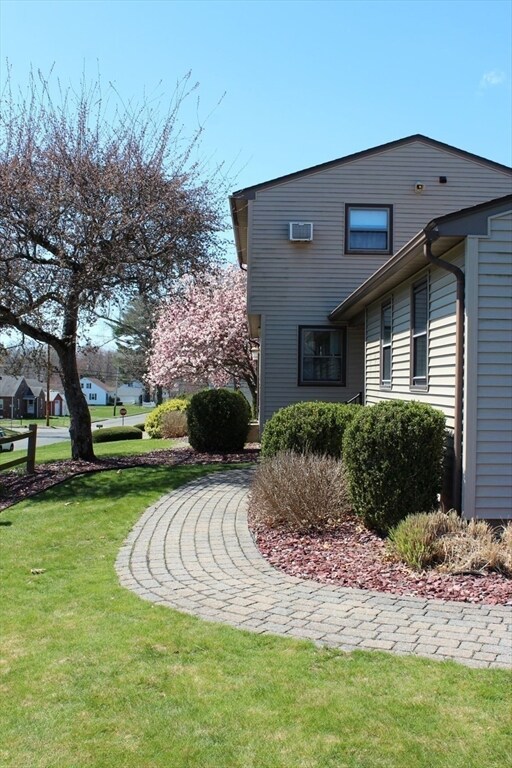 23 New Crest St, Ludlow, MA 01056 - photo 3