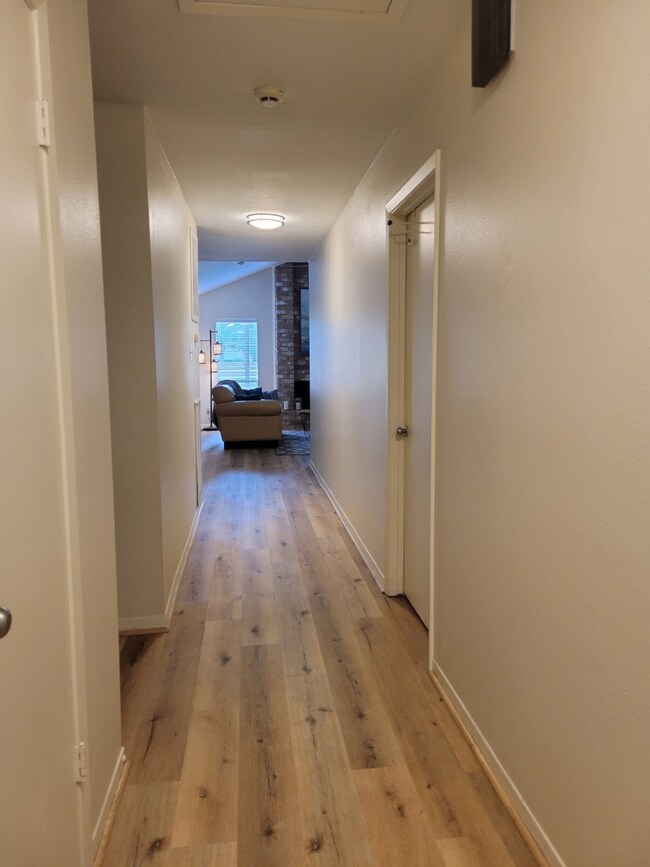 7738 Green Lawn Dr, Houston, TX 77088 - photo 6