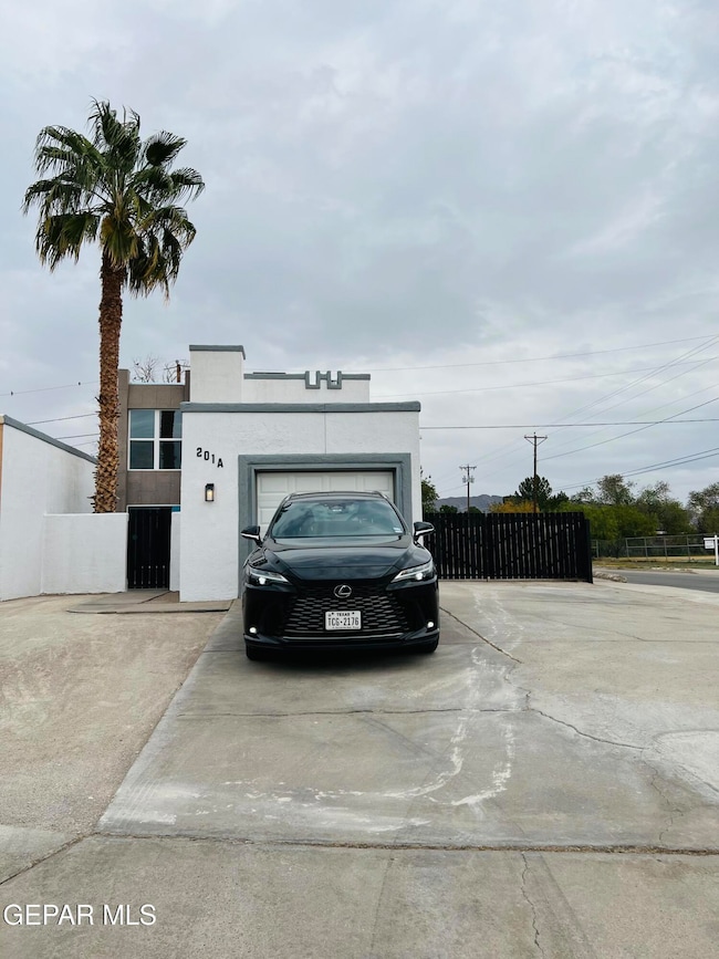 201 Mulberry Ave unit A, El Paso, TX 79932 - photo 4