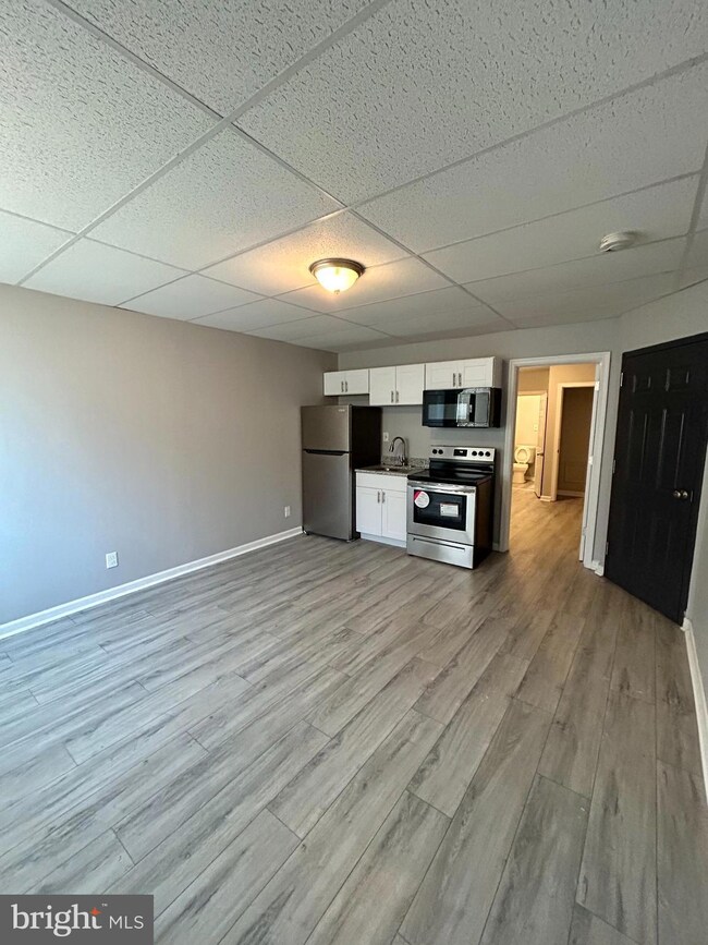 423 Main St unit A, Darby, PA 19023 - photo 3