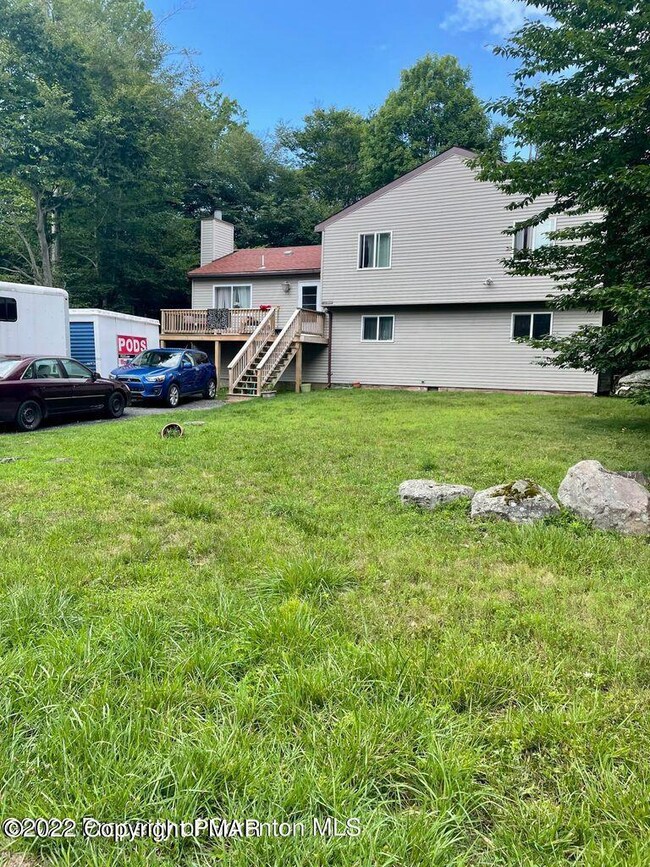 9677 Stony Hollow Dr, Tobyhanna, PA 18466 - photo 2