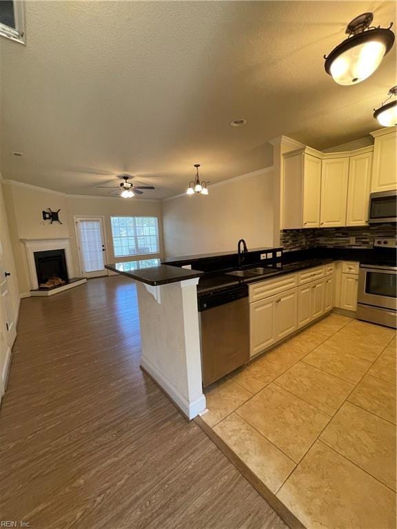 573 Old Colonial Way, Newport News, VA 23608 - photo 2