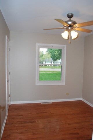 122 N Dorchester Ave, Wheaton, IL 60187 - photo 4