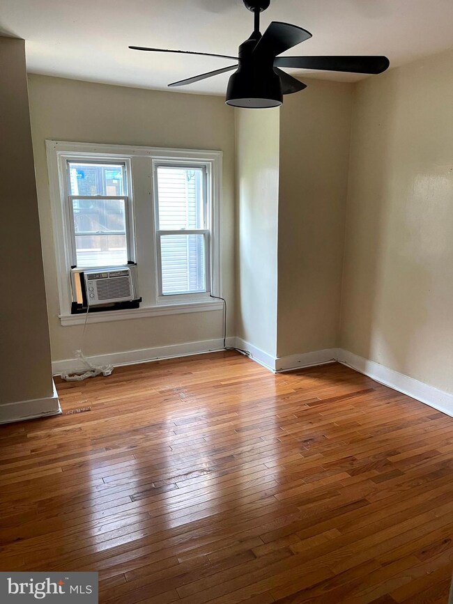 5236 Walnut St unit 2R, Philadelphia, PA 19139 - photo 6