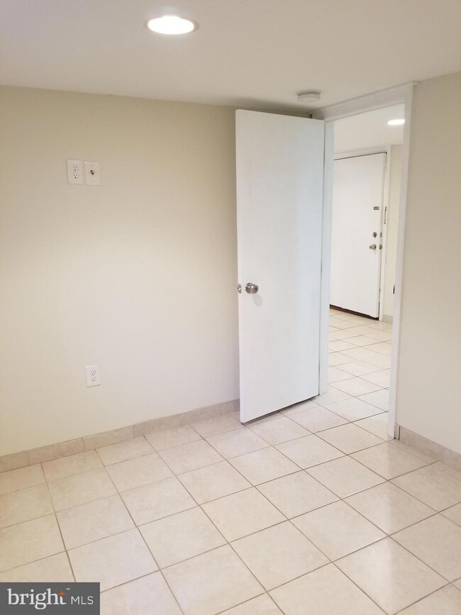 233 Garfield Ave unit 1, Norwood, PA 19074 - photo 6