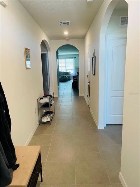 ENTRY HALL/FOYER