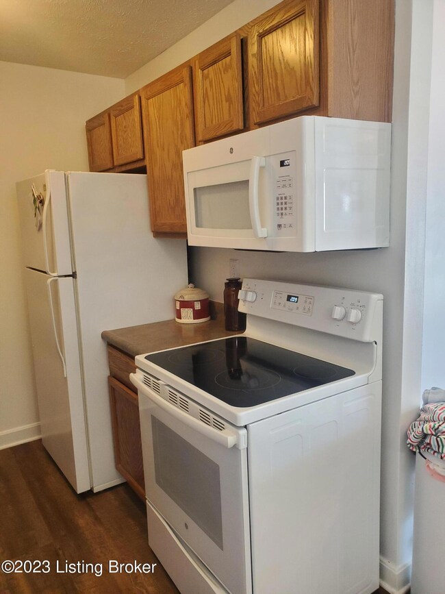 163 Central Blvd unit 65, Mount Washington, KY 40047 - photo 7