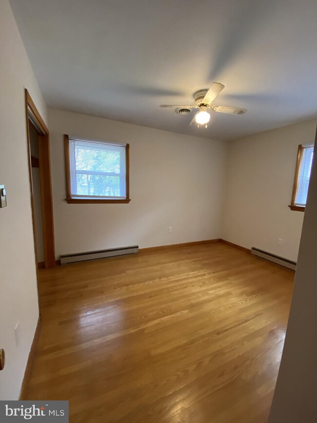 367 W 11th St, Front Royal, VA 22630 - photo 7