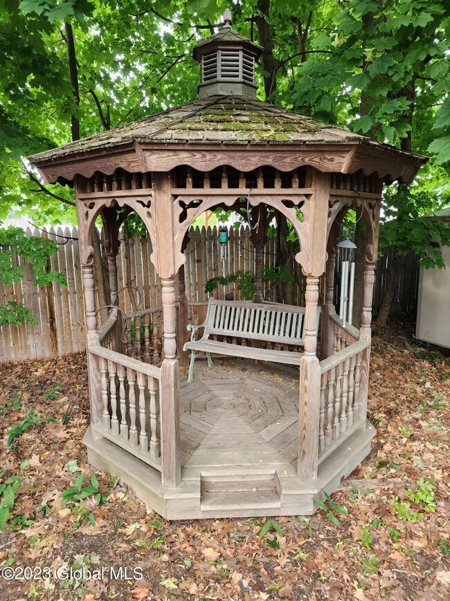 2736 Pauline Ave, Schenectady, NY 12306 - photo 7