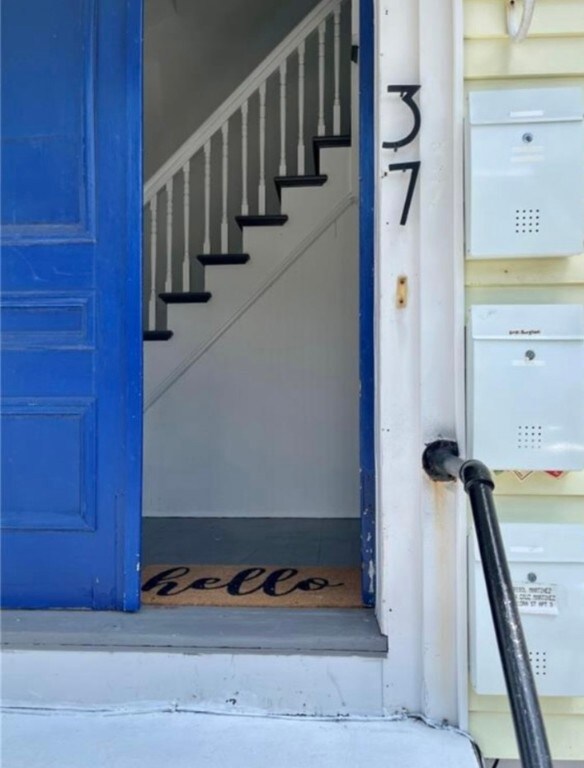 37 Flora St unit 2, Providence, RI 02904 - photo 4