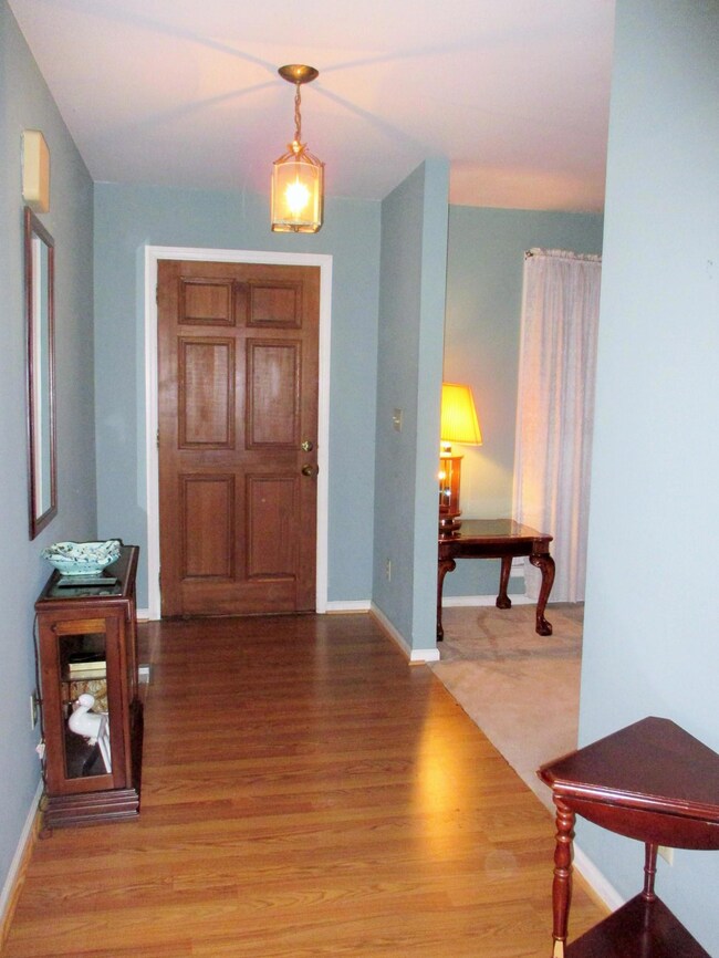 304 Walker St, Manchester, TN 37355 - photo 2