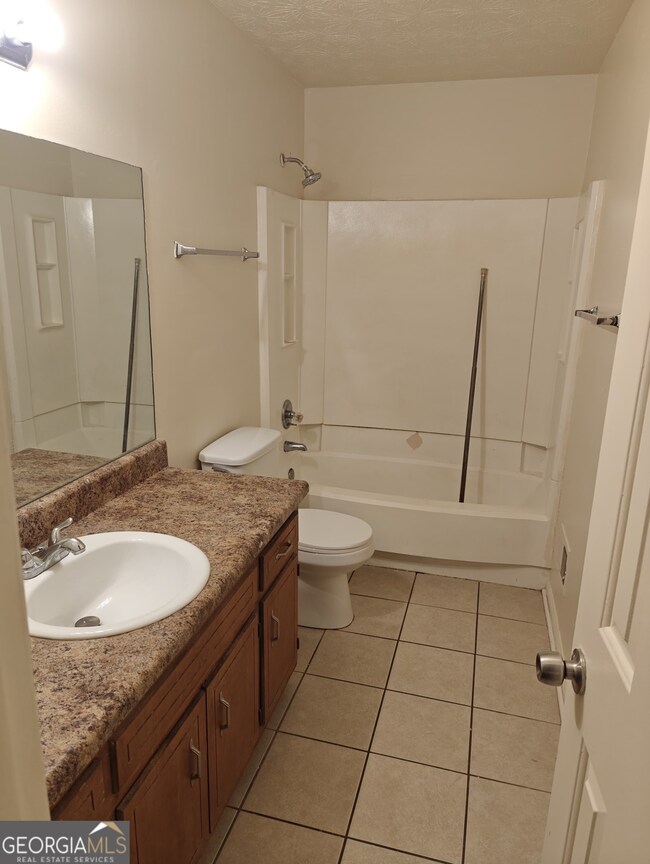 1736 Salem Woods Dr SE unit A, Conyers, GA 30013 - photo 2