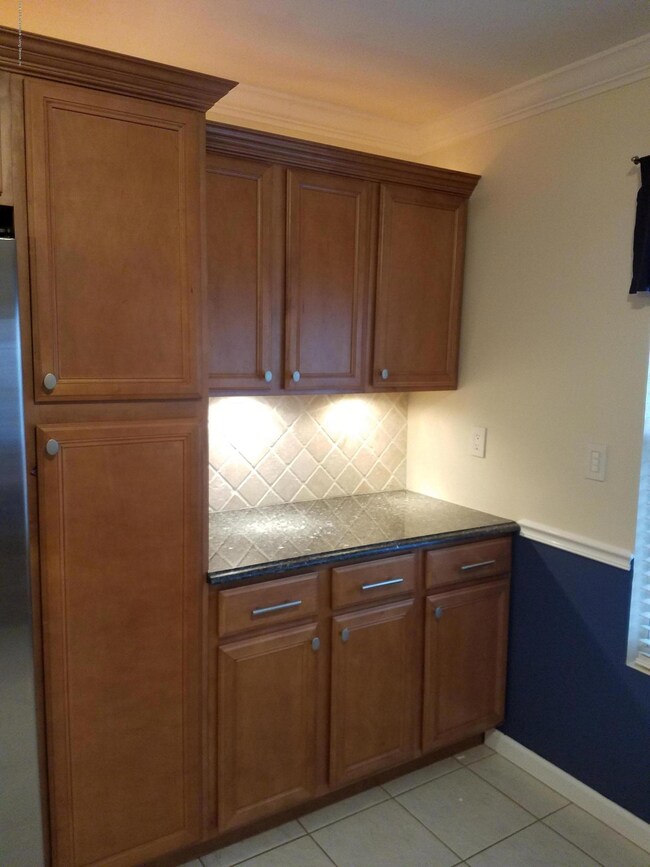 144 Churchill Ave, Staten Island, NY 10309 - photo 4