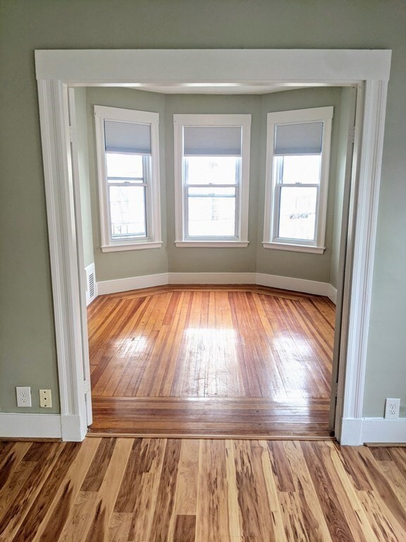 48 Leach St unit 2, Salem, MA 01970 - photo 5