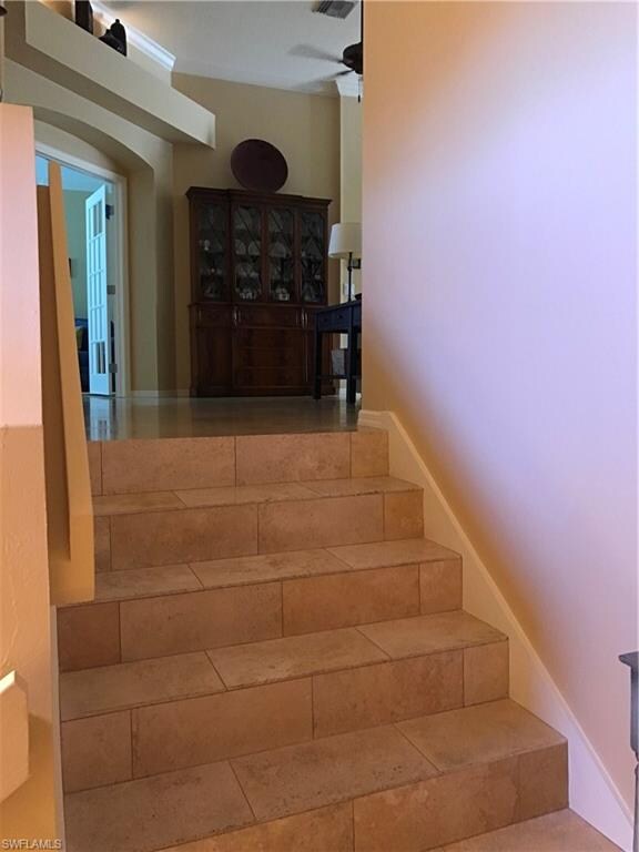 Entry up to main living area