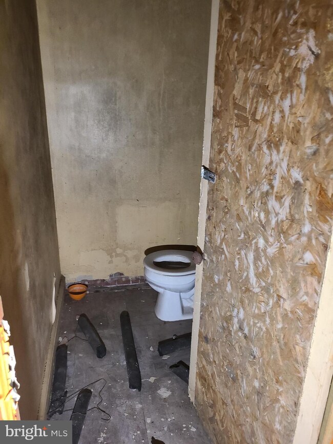 39 W Washington St unit C, Chambersburg, PA 17201 - photo 6