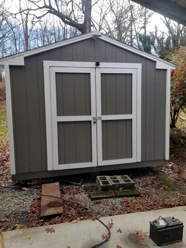 413 Hickory St, Rossville, GA 30741 - photo 4