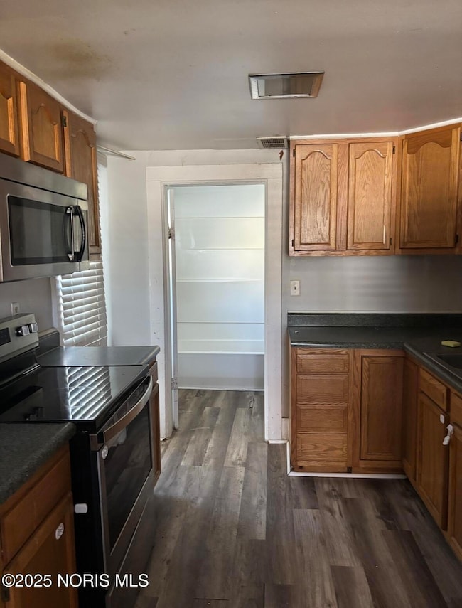 206 Midland Ave, Findlay, OH 45840 - photo 3