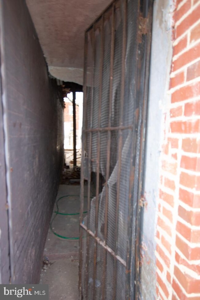 504 N Patterson Park Ave, Baltimore, MD 21205 - photo 6