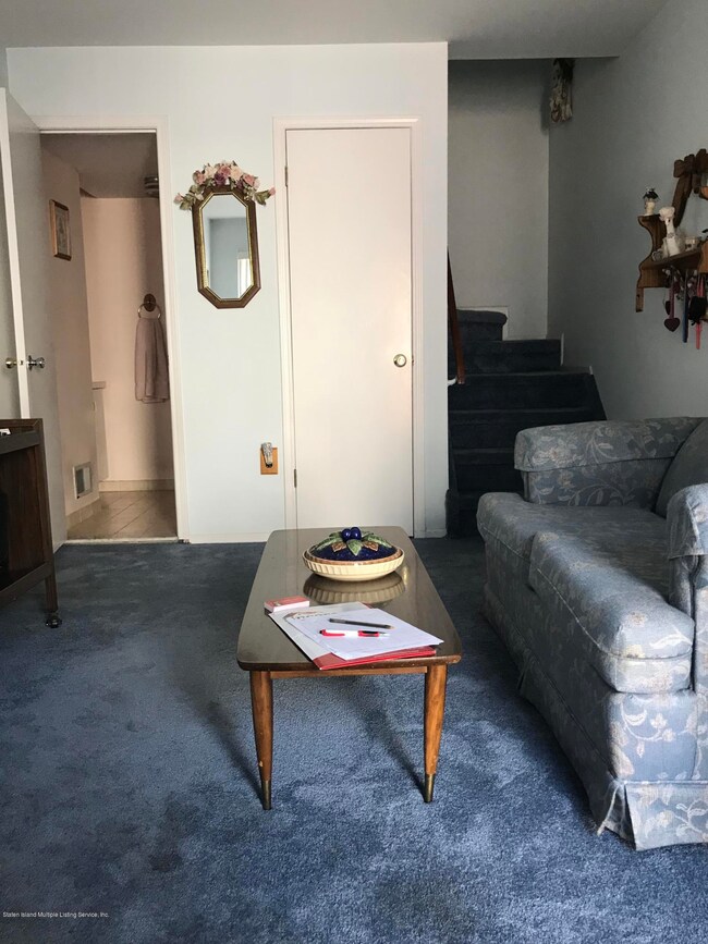 38 Vogel Loop, Staten Island, NY 10314 - photo 4