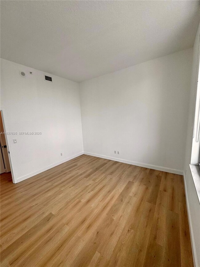 One Miami West Tower unit LPH 17, Miami, FL 33131 - photo 7