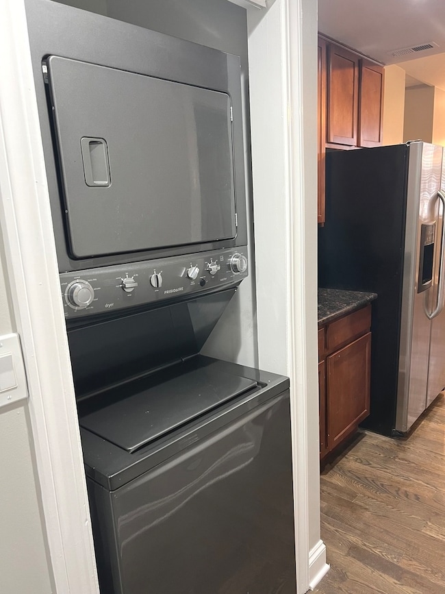 2254 W Arthur Ave unit 1051A, Chicago, IL 60645 - photo 7