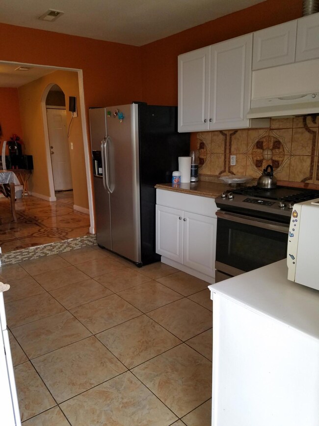 14572 Imperial Rd, Poplar, CA 93257 - photo 3