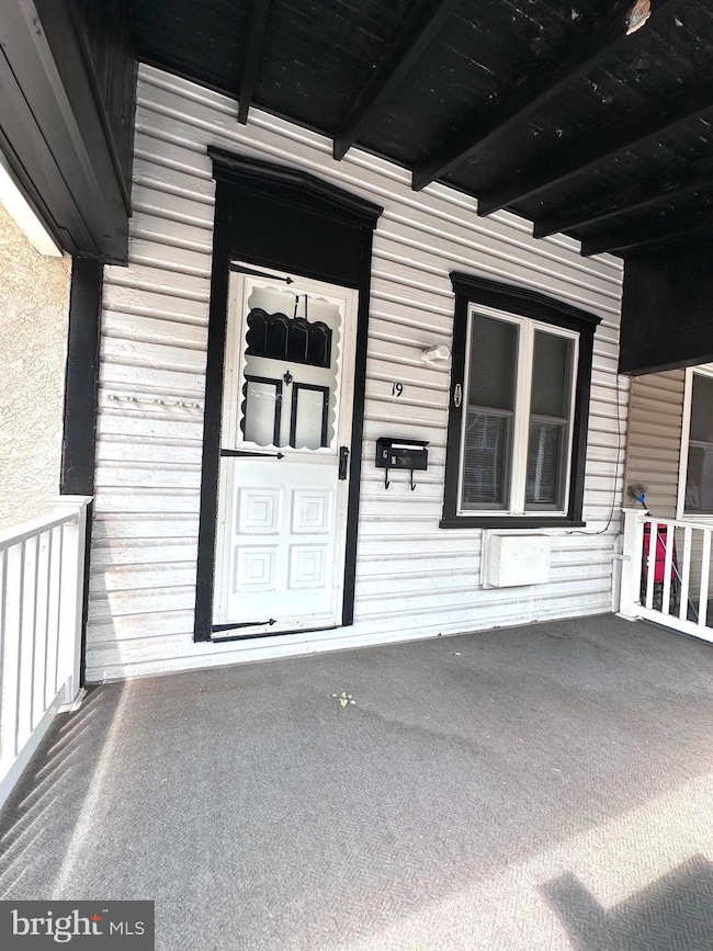 19 W 4th St, Pottstown, PA 19464 - photo 5