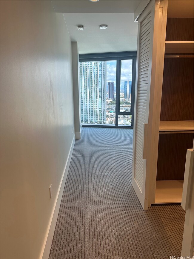 Anaha unit 2303, Honolulu, HI 96814 - photo 3