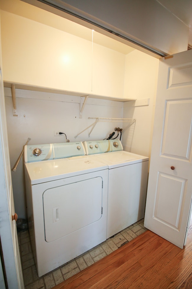 1948 Navarone Dr, Naperville, IL 60565 - photo 7