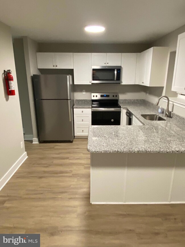 1219 Windmill Cir, Norristown, PA 19403 - photo 2