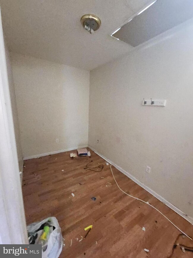 1802 E 28th St, Baltimore, MD 21218 - photo 7