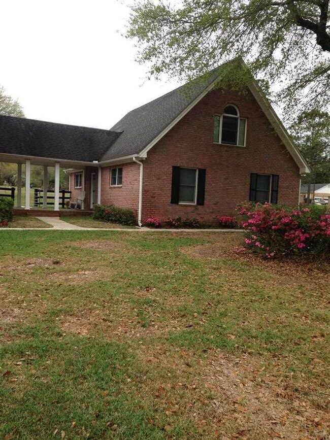 2449 Bonanza Dr, Cantonment, FL 32533 - photo 3