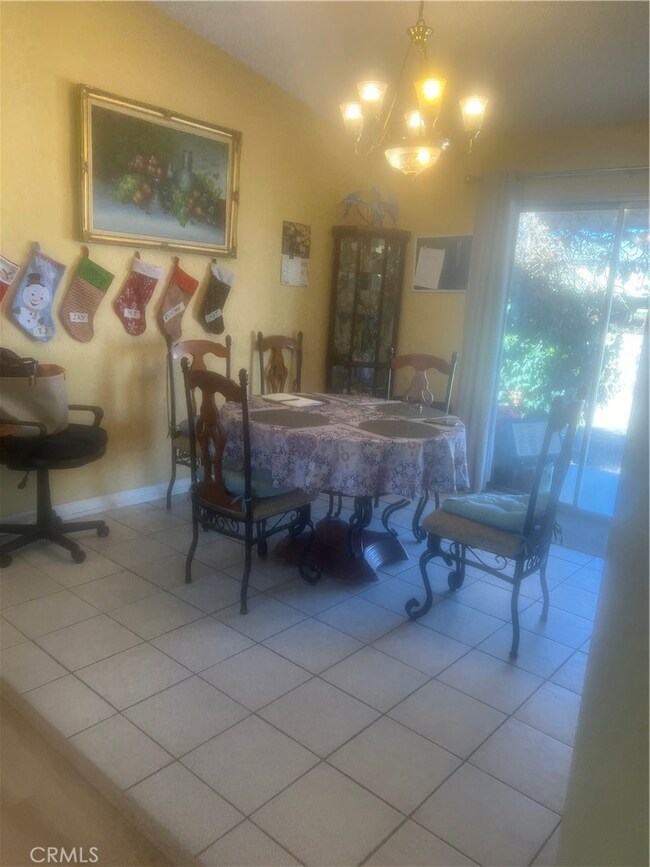 14442 Navarro Dr, Victorville, CA 92395 - photo 6