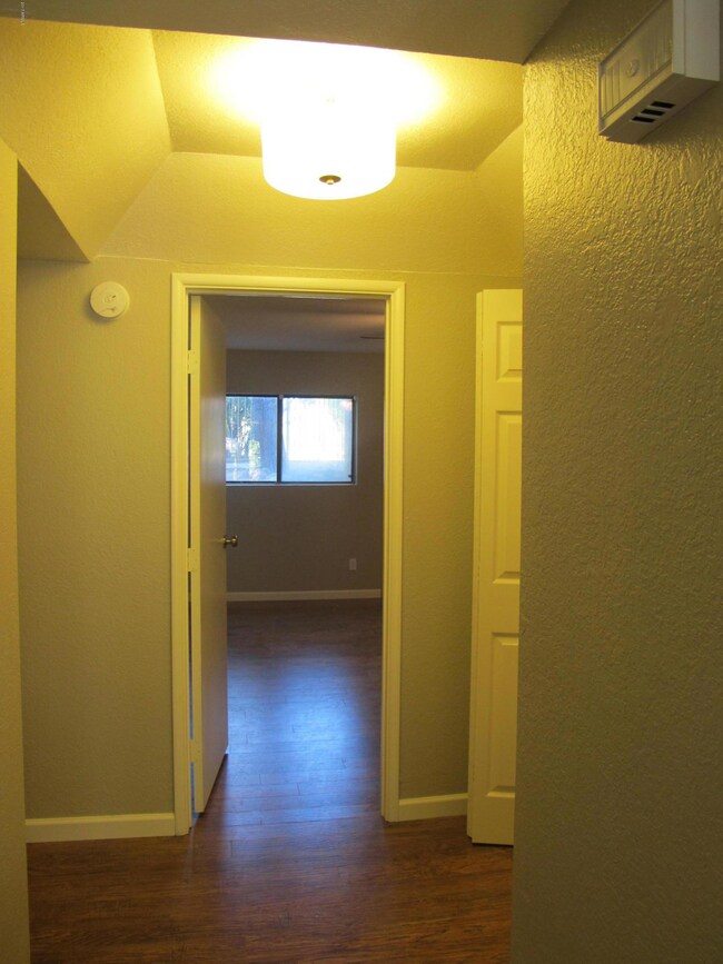 18811 N 19th Ave unit 1004, Phoenix, AZ 85027 - photo 4
