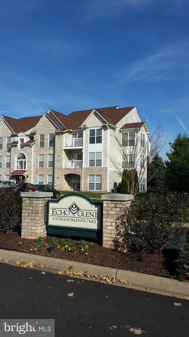 2503 Catoctin Ct unit 43D, Frederick, MD 21702 - photo 2