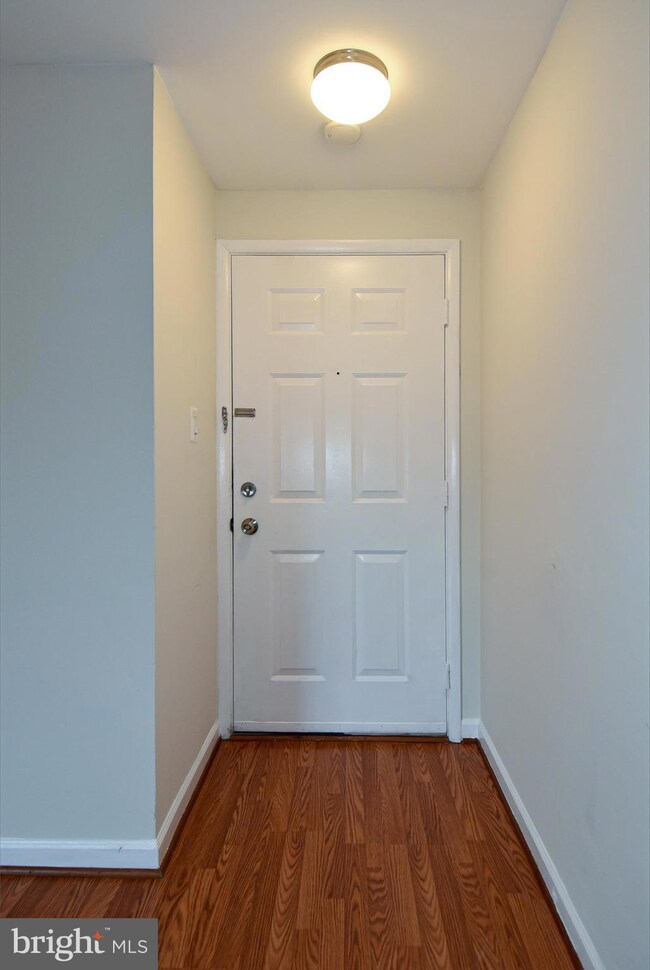 12415 Hickory Tree Way unit 323, Germantown, MD 20874 - photo 4