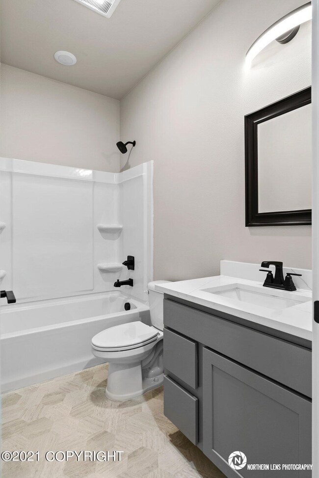 Bath_Hallway