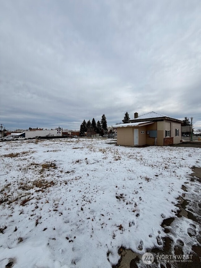 123 W Locust St, Waterville, WA 98858 - photo 5