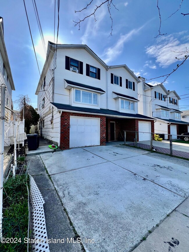 50 May Place, Staten Island, NY 10312 - photo 2