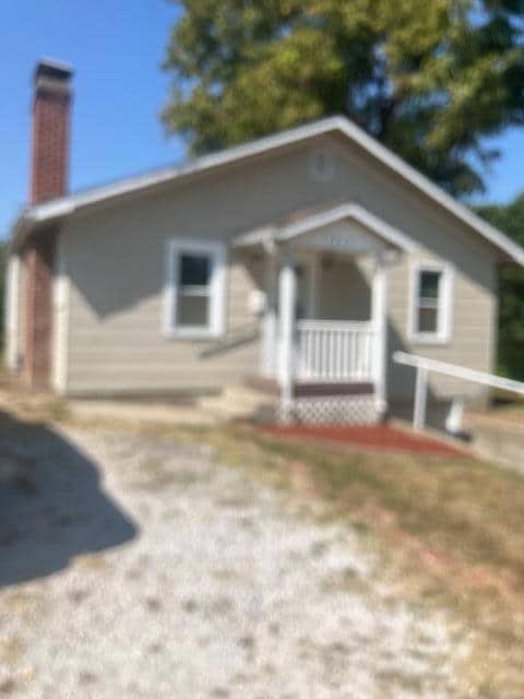 1211 4th St, Boonville, MO 65233 - photo 3